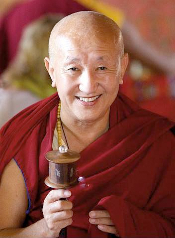 Nubpa Konchog Tenzin Rinpoche, wurde – noch im Leib seiner Mutter – vom 34.